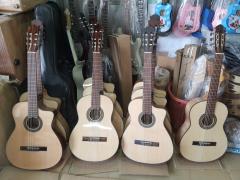 Cửa hàng bán đàn guitar classic cho người mới tập tại Bình Tân